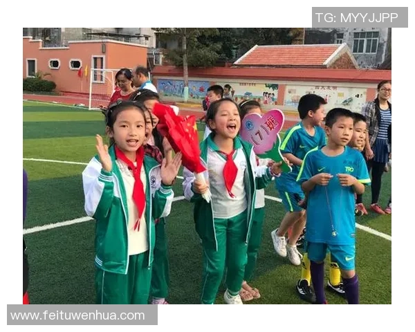 小小足球明星闪耀登场 助力梦想与成长的无限可能 小小足球明星闪耀登场 助力梦想与成长的无限可能