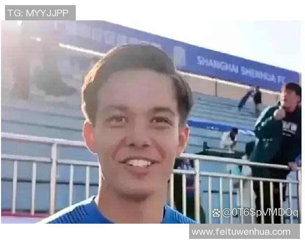 足球球星啃手怪癖引发关注球迷热议健康习惯与心理压力