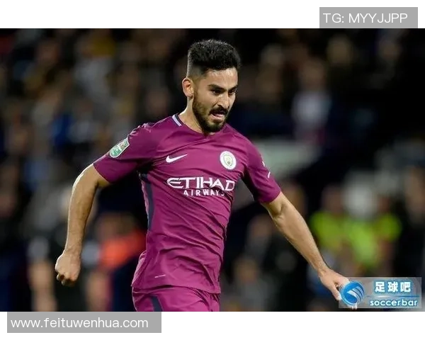 足球球星牌吊坠的收藏价值如何 真的值得投资吗